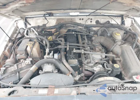 2001 Jeep Cherokee Sport from USA, damaged, VIN 1J4FT48S11L535766